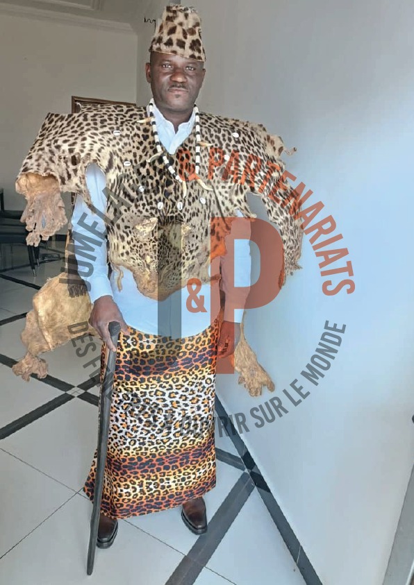 Kondengui en héritage : Majesté Dieudonné Ebanda, sentinelle des traditions et bâtisseur de ponts vers l’avenir