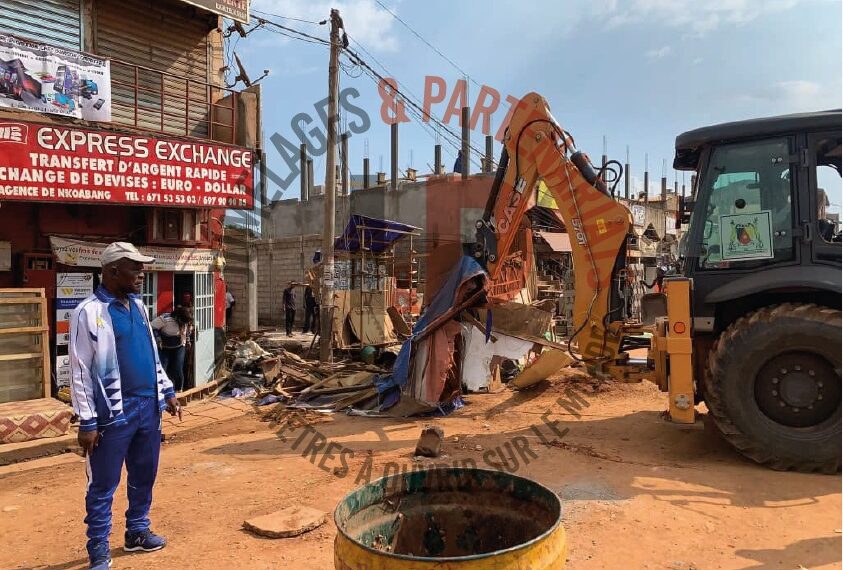 Nkolafamba : La commune libère les voies publiques pour restaurer…