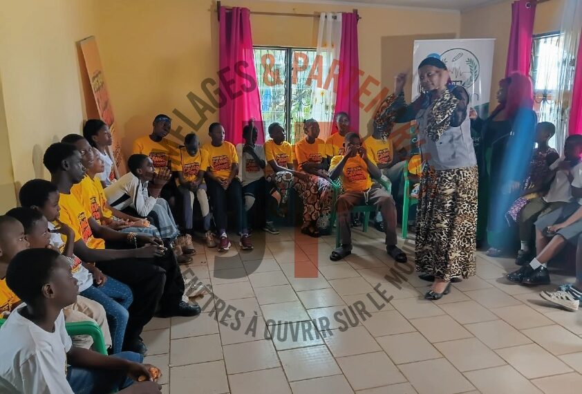 Petits héros, grandes histoires : Des adolescents…